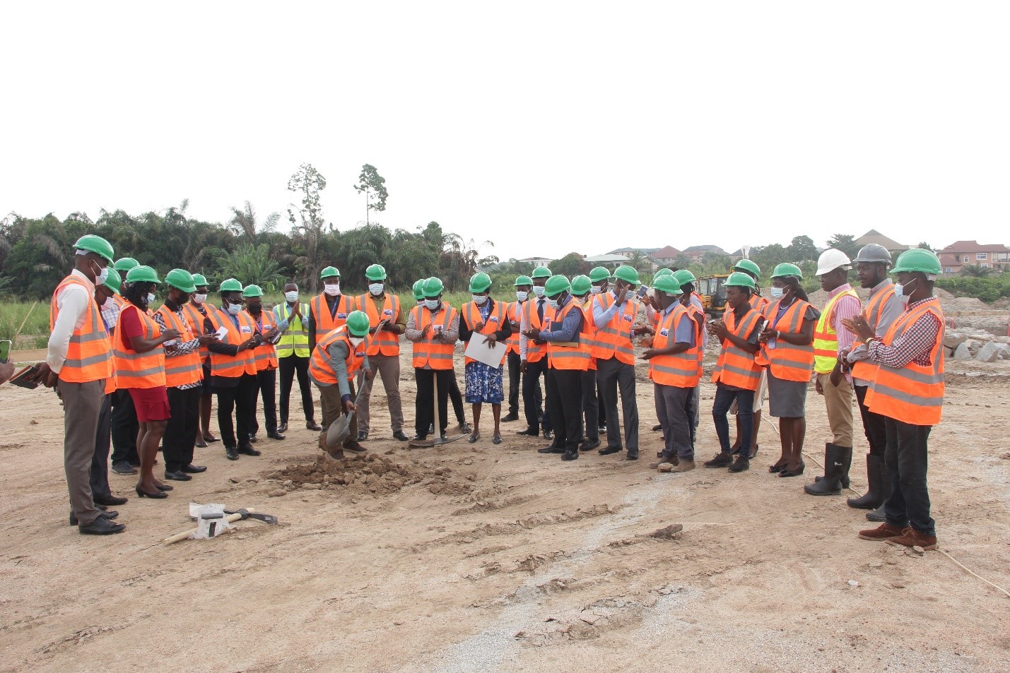 Vice-Chancellor Cuts Sod for the Construction of a Five -Storey Block at Adako Jachie 