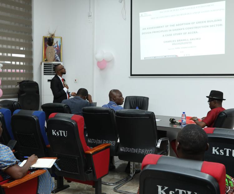 KsTU Graduate School Successfully Conducts 2026 Postgraduate Thesis Oral Exam